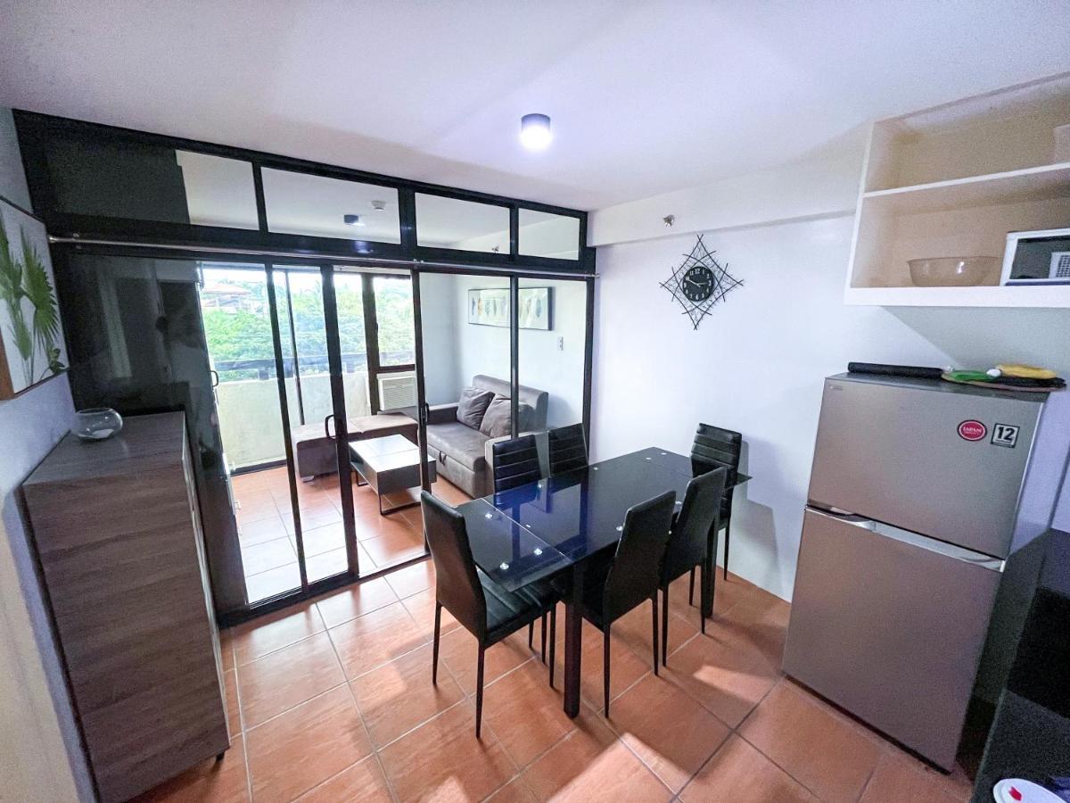Modern 2Br Condo Near Sm With Free Parking Pool Wifi And Netflix Davao City Екстериор снимка