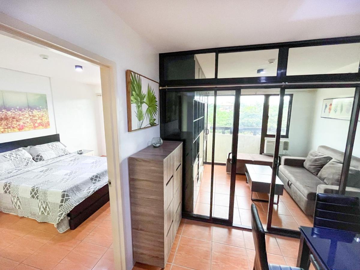 Modern 2Br Condo Near Sm With Free Parking Pool Wifi And Netflix Davao City Екстериор снимка