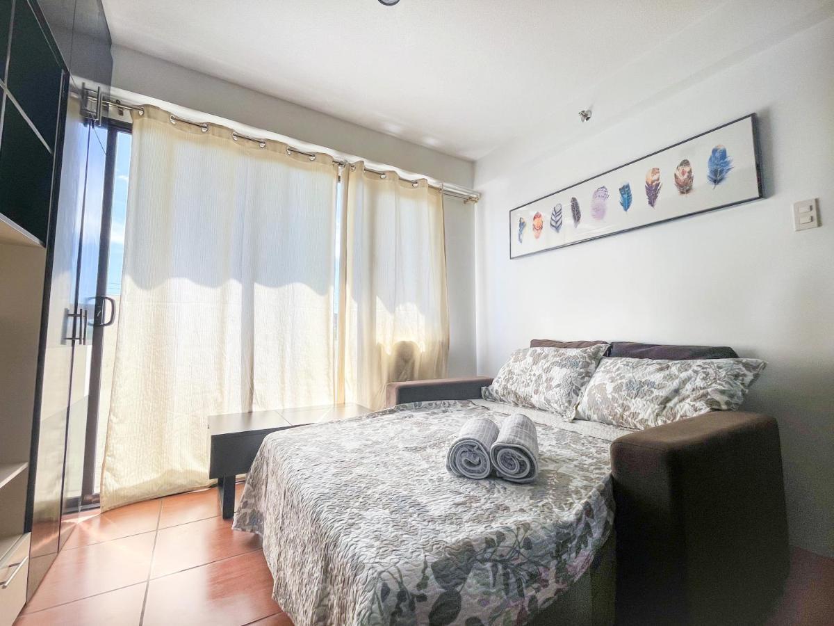 Modern 2Br Condo Near Sm With Free Parking Pool Wifi And Netflix Davao City Екстериор снимка