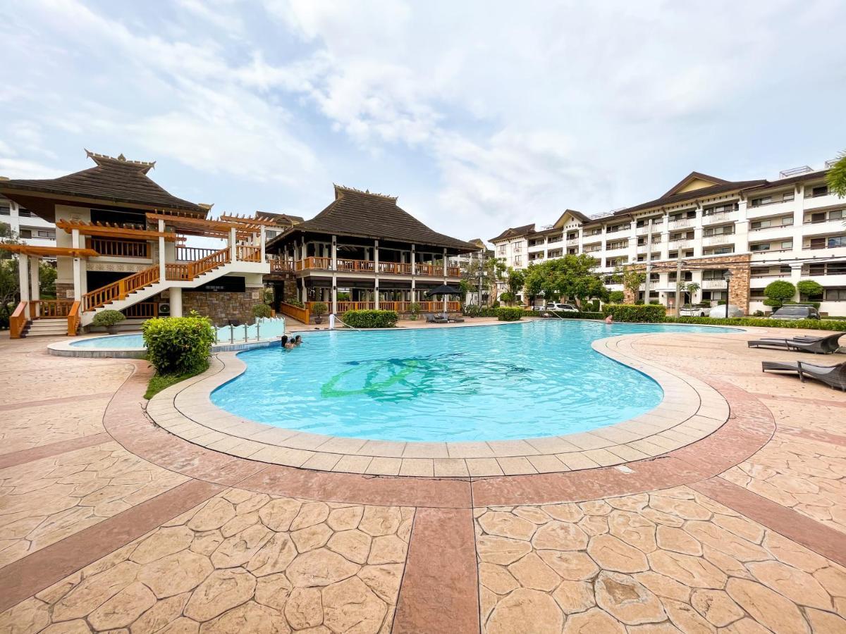 Modern 2Br Condo Near Sm With Free Parking Pool Wifi And Netflix Davao City Екстериор снимка